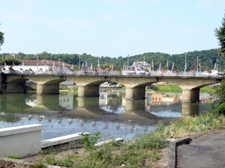 Brücke über den Adour